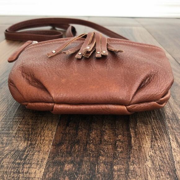 Osgoode Marley Crossbody Bag Leather Fringe Detail Exterior Zipper Pockets Brown - Picture 6 of 16